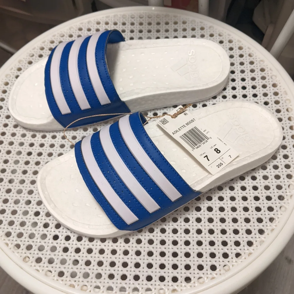 Adidas Adilette Boost Sliders - Picture 2 of 6